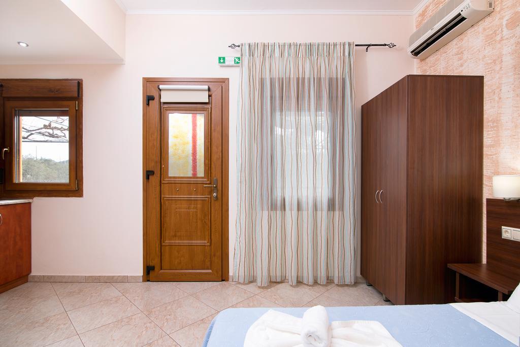 Studios Gagos Astris Esterno foto